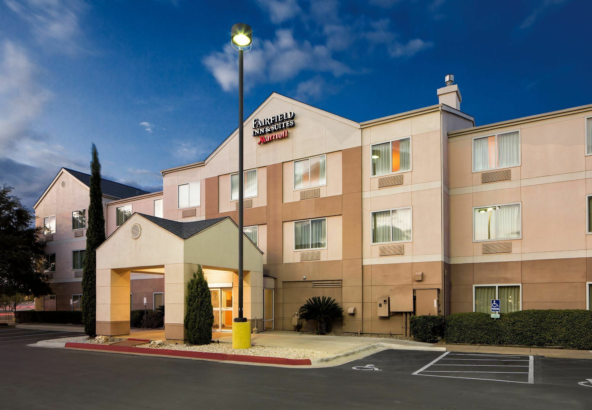 Fairfield Inn And Suites Austin South Εξωτερικό φωτογραφία